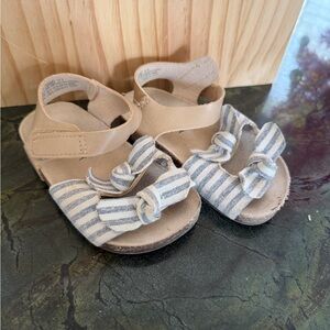 Old Navy Kids Sandals with Tan and Blue Stripes